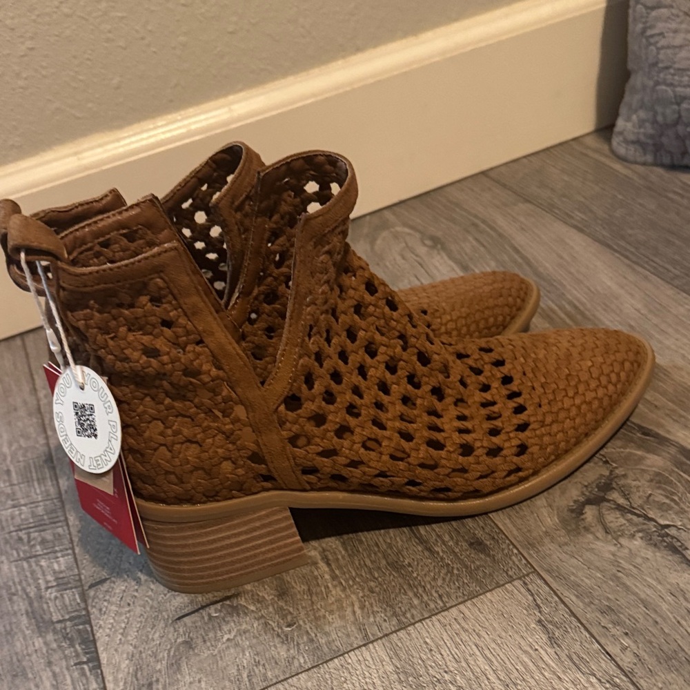 Stylish Brown Woven Ankle Booties